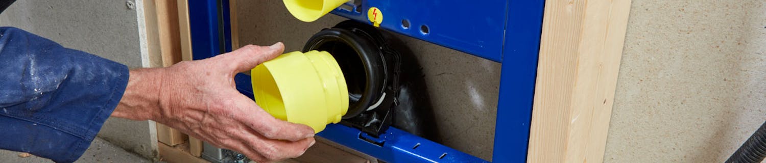 Montering av inbyggd cistern Montering av inbyggd cistern